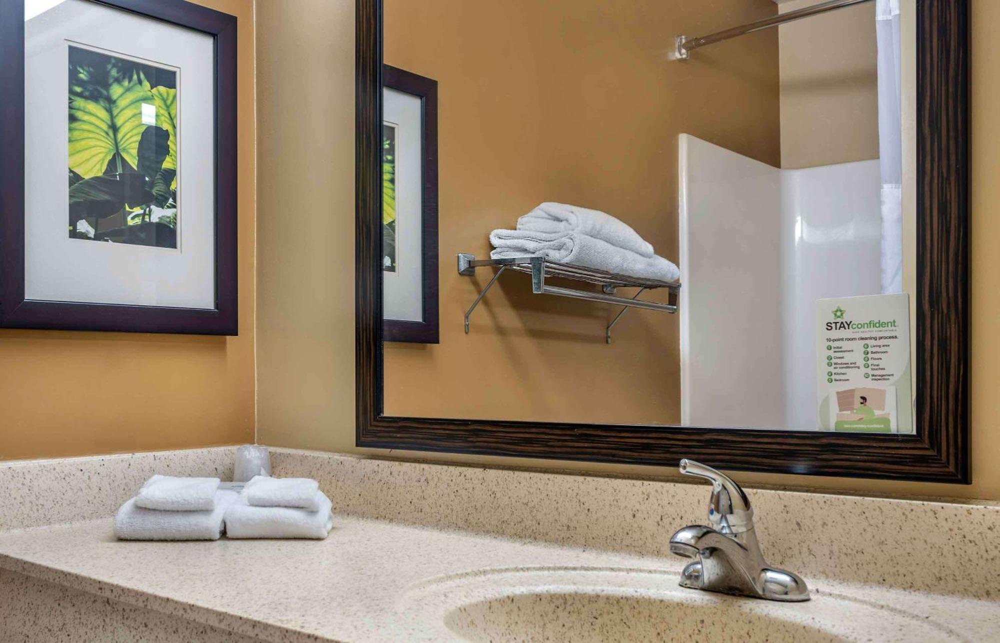Extended Stay America Suites - Detroit - קאנטון מראה חיצוני תמונה
