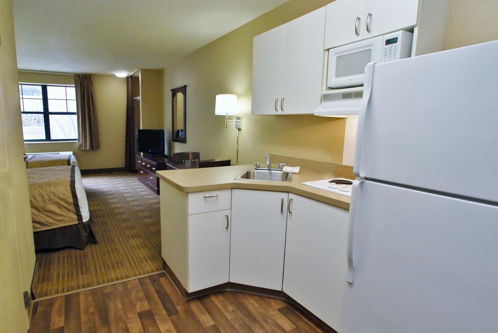 Extended Stay America Suites - Detroit - קאנטון מראה חיצוני תמונה
